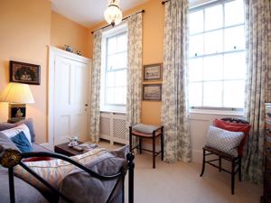 Bedroom- click for photo gallery